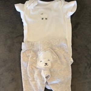 Newborn lamb outfit